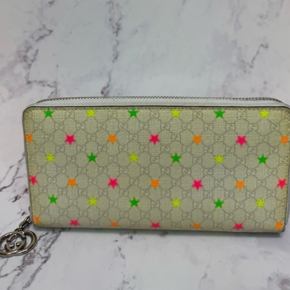 Make an offer!!  Authentic Gucci Multicolor Star Pattern Wallet Preloved - Picture 5 of 14